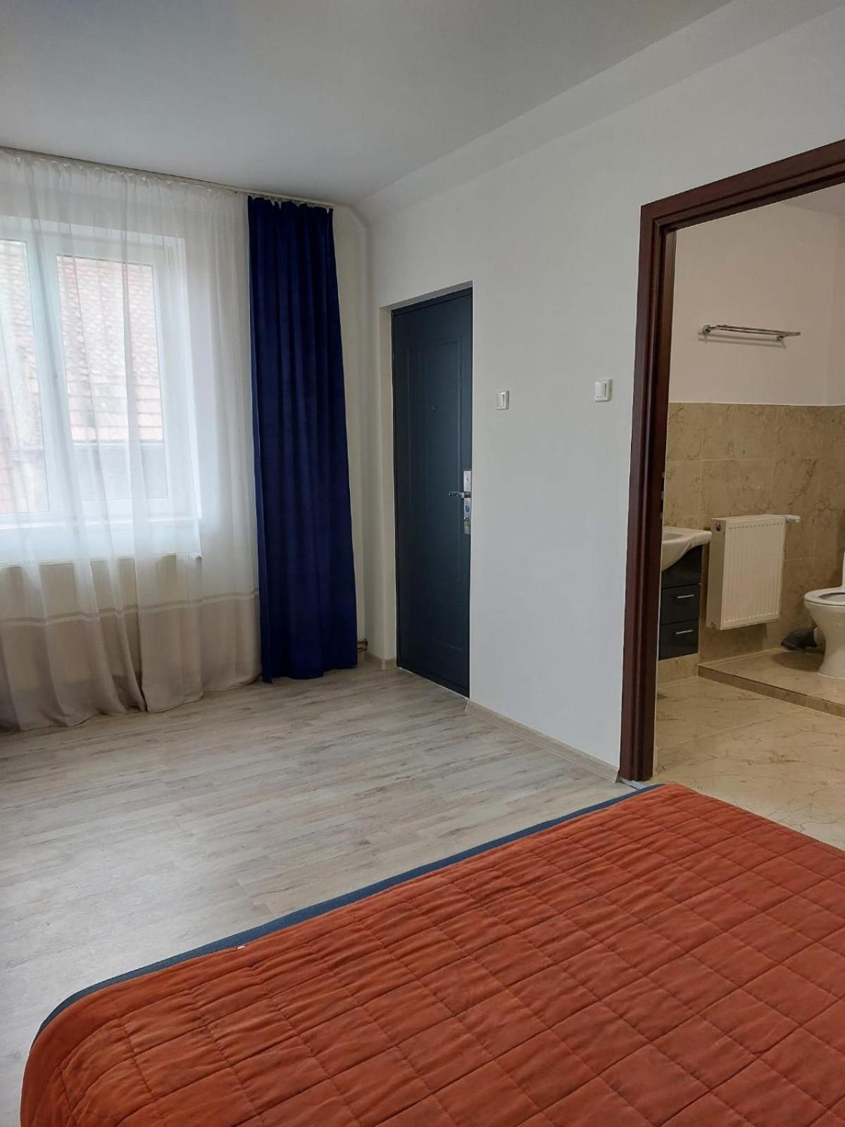 B&B Nr 47 Ap 6 Int 2